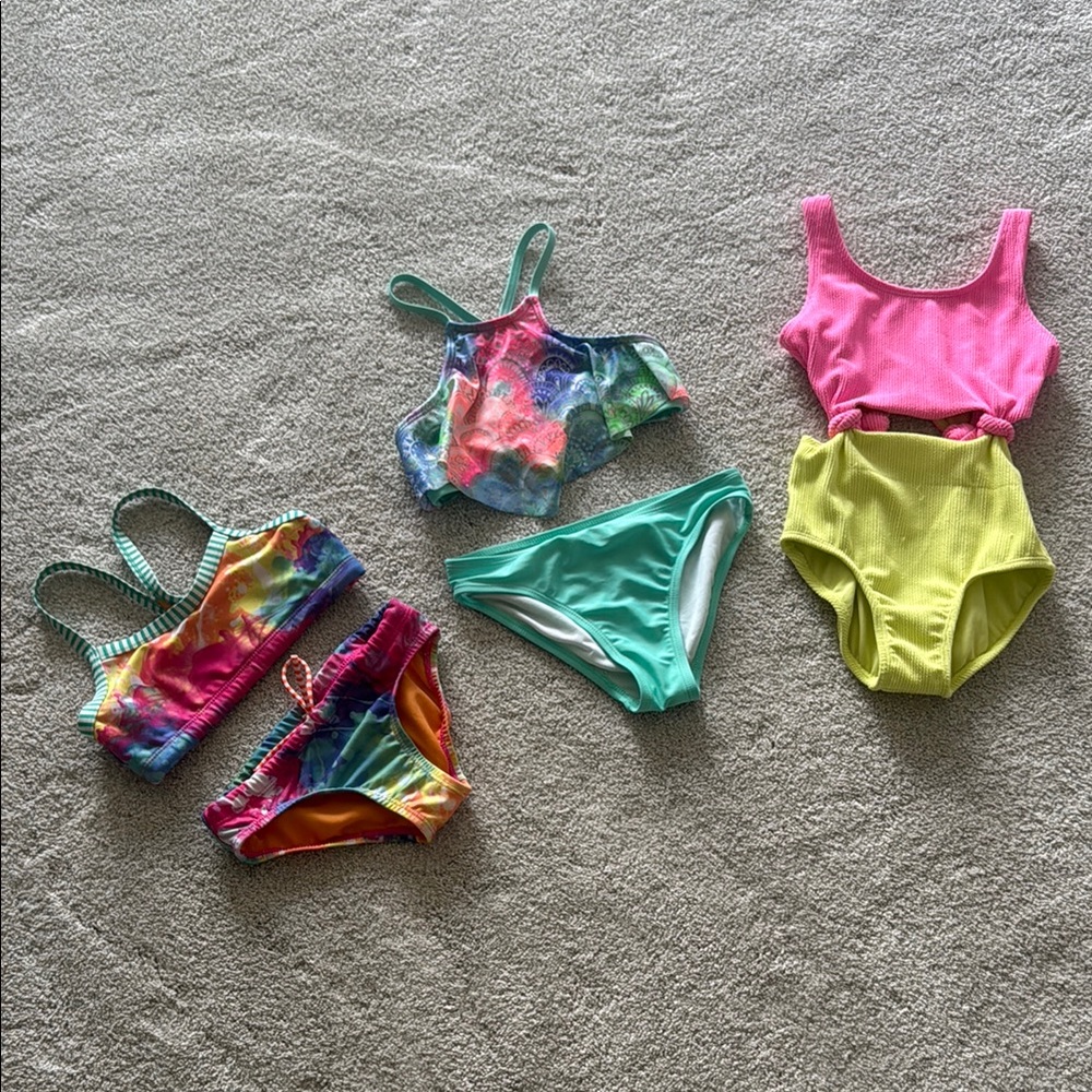 Lot of 3 girls swimsuits, sizes 6-8